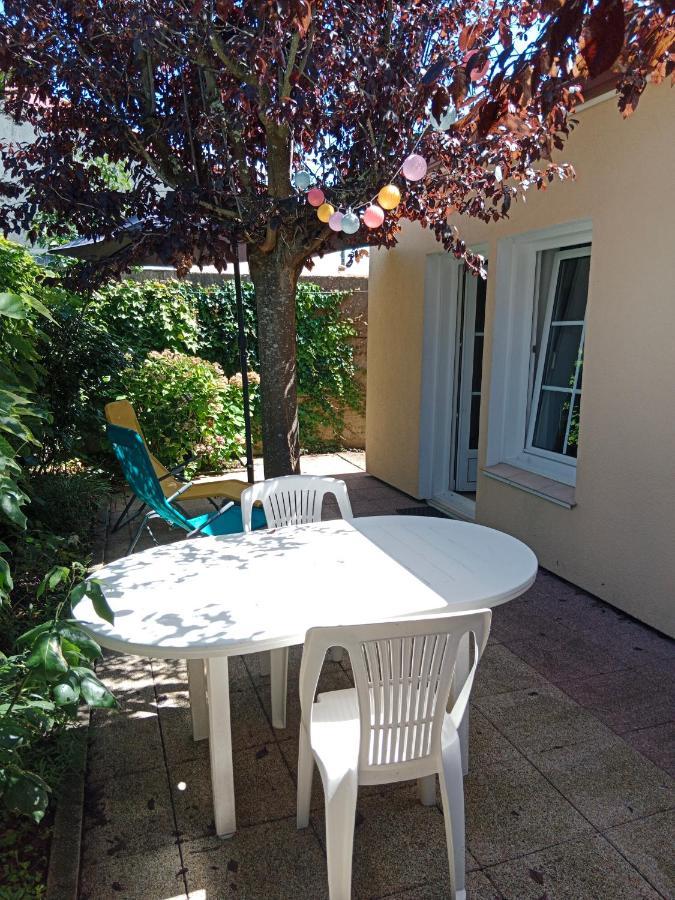 Les Rosiers Villa Challans Exterior foto
