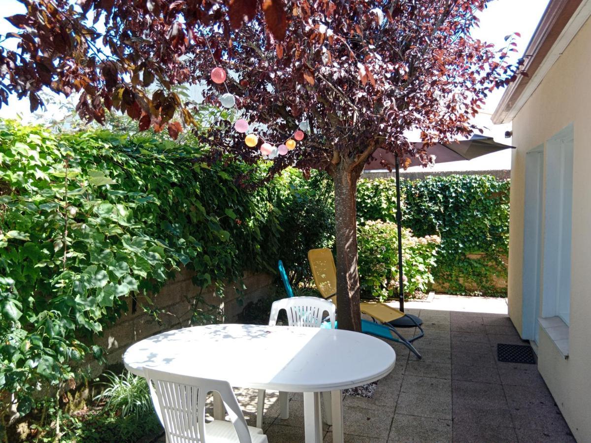 Les Rosiers Villa Challans Exterior foto