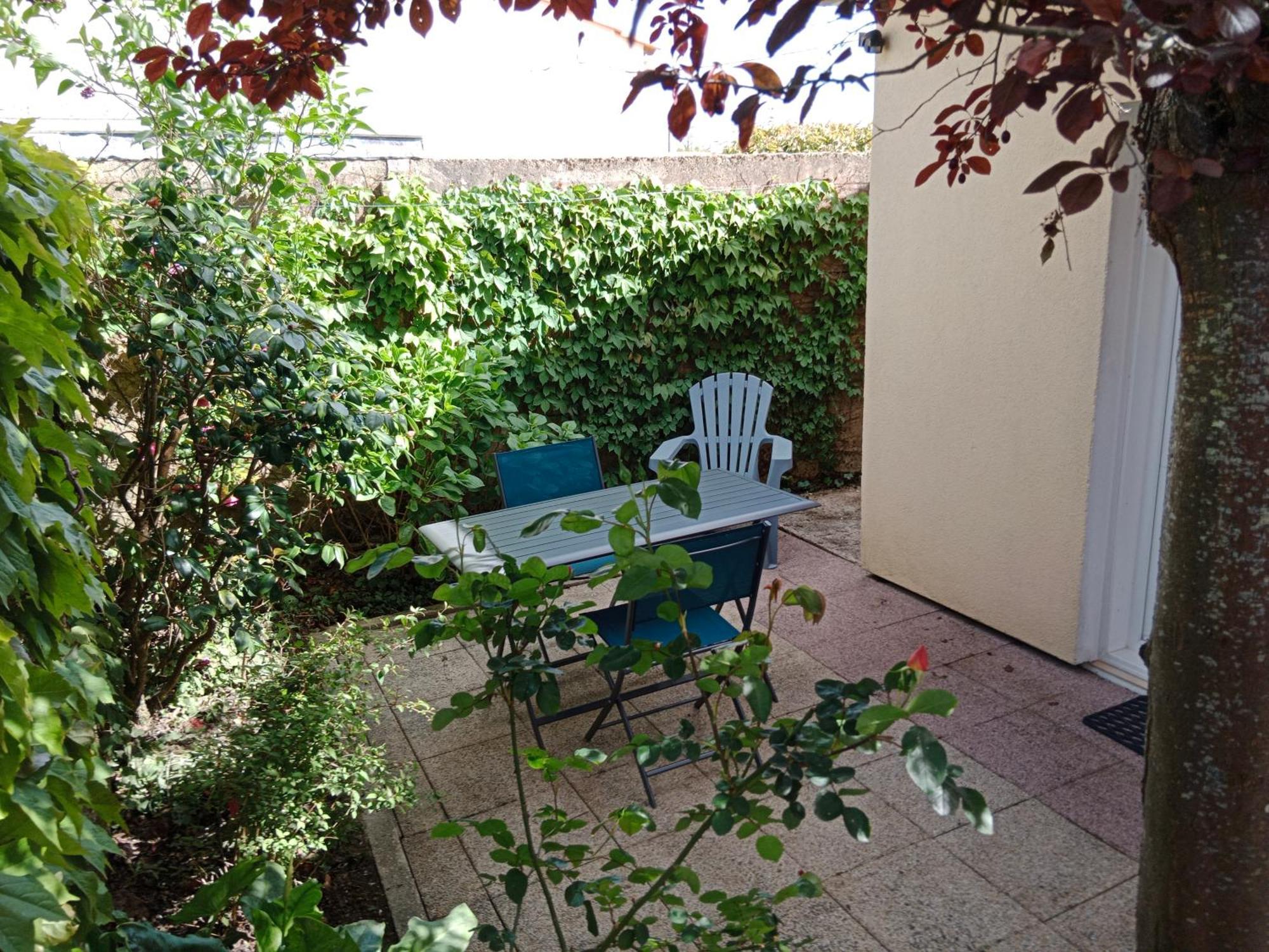 Les Rosiers Villa Challans Exterior foto